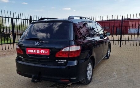 Toyota Avensis Verso I рестайлинг, 2005 год, 500 000 рублей, 4 фотография