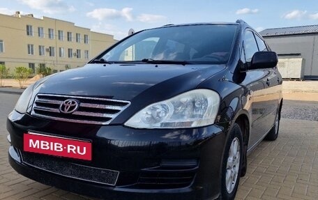 Toyota Avensis Verso I рестайлинг, 2005 год, 500 000 рублей, 2 фотография