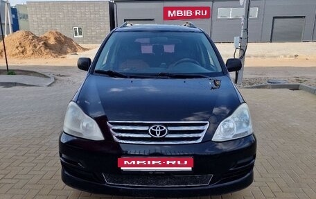 Toyota Avensis Verso I рестайлинг, 2005 год, 500 000 рублей, 9 фотография