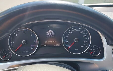 Volkswagen Touareg III, 2016 год, 3 050 000 рублей, 10 фотография