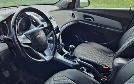 Chevrolet Cruze II, 2013 год, 975 000 рублей, 7 фотография