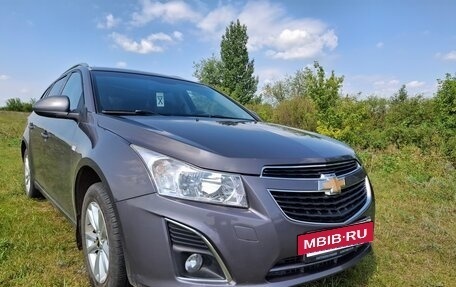 Chevrolet Cruze II, 2013 год, 975 000 рублей, 4 фотография