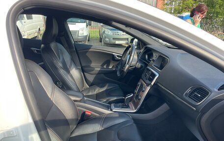 Volvo V40 Cross Country I, 2016 год, 1 699 000 рублей, 13 фотография