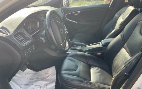 Volvo V40 Cross Country I, 2016 год, 1 699 000 рублей, 8 фотография