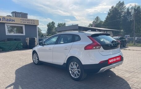 Volvo V40 Cross Country I, 2016 год, 1 699 000 рублей, 6 фотография