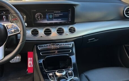 Mercedes-Benz E-Класс, 2020 год, 2 900 000 рублей, 11 фотография
