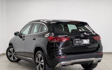 Mercedes-Benz GLA, 2020 год, 3 350 000 рублей, 23 фотография