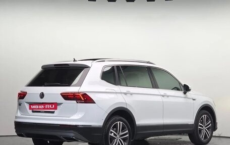 Volkswagen Tiguan II, 2020 год, 2 510 000 рублей, 4 фотография