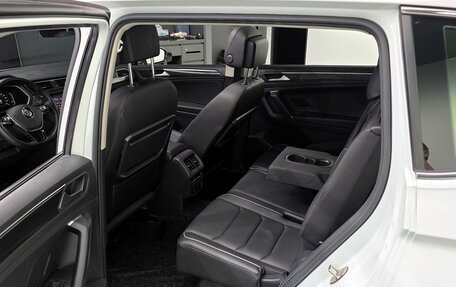 Volkswagen Tiguan II, 2020 год, 2 510 000 рублей, 15 фотография