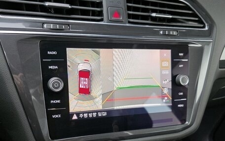 Volkswagen Tiguan II, 2020 год, 2 510 000 рублей, 11 фотография