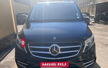 Mercedes-Benz V-Класс, 2018 год, 6 499 000 рублей, 10 фотография