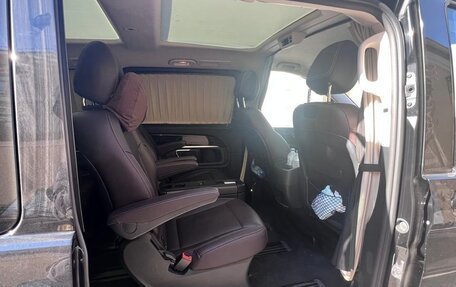 Mercedes-Benz V-Класс, 2018 год, 6 499 000 рублей, 20 фотография