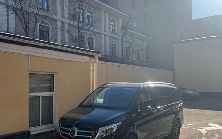 Mercedes-Benz V-Класс, 2018 год, 6 499 000 рублей, 11 фотография