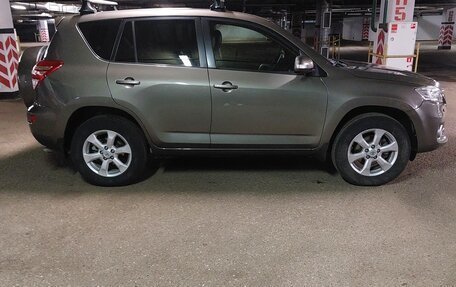Toyota RAV4, 2011 год, 1 350 000 рублей, 2 фотография