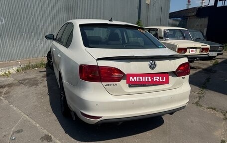 Volkswagen Jetta VI, 2013 год, 700 000 рублей, 5 фотография