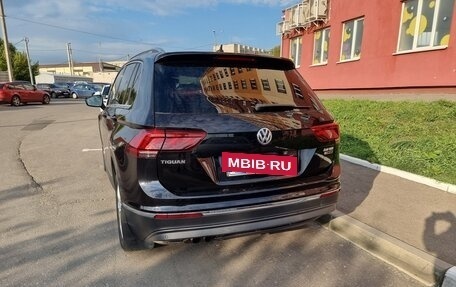 Volkswagen Tiguan II, 2017 год, 2 300 000 рублей, 7 фотография