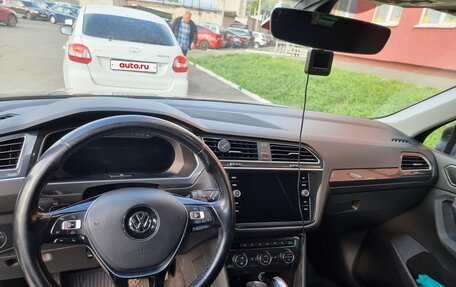 Volkswagen Tiguan II, 2017 год, 2 300 000 рублей, 18 фотография