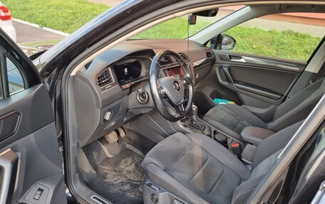 Volkswagen Tiguan II, 2017 год, 2 300 000 рублей, 21 фотография