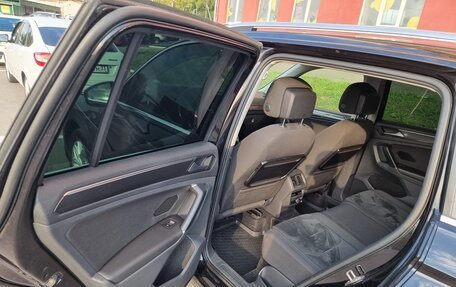 Volkswagen Tiguan II, 2017 год, 2 300 000 рублей, 23 фотография