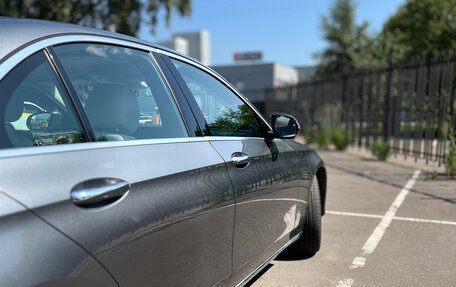 Mercedes-Benz E-Класс, 2018 год, 3 550 000 рублей, 4 фотография