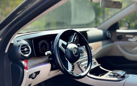 Mercedes-Benz E-Класс, 2018 год, 3 550 000 рублей, 13 фотография