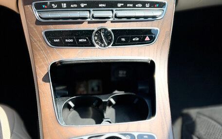 Mercedes-Benz E-Класс, 2018 год, 3 550 000 рублей, 34 фотография