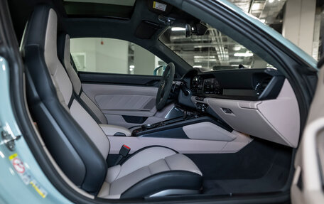 Porsche 911, 2025 год, 29 990 000 рублей, 31 фотография