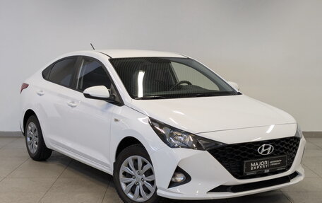 Hyundai Solaris II рестайлинг, 2021 год, 1 575 000 рублей, 3 фотография