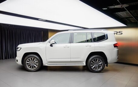 Toyota Land Cruiser, 2025 год, 12 800 000 рублей, 3 фотография