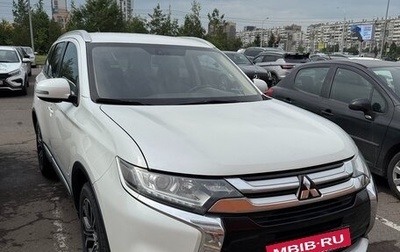 Mitsubishi Outlander III рестайлинг 3, 2015 год, 1 800 000 рублей, 1 фотография