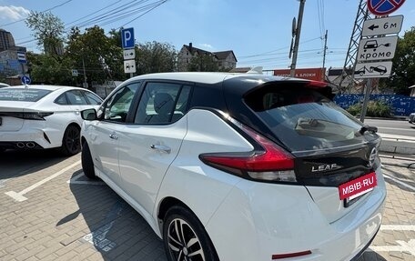 Nissan Leaf II, 2018 год, 2 000 000 рублей, 5 фотография
