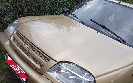 Chevrolet Niva I рестайлинг, 2004 год, 250 000 рублей, 3 фотография