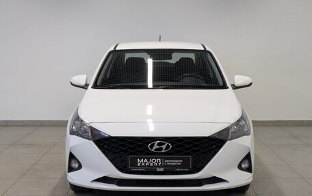 Hyundai Solaris II рестайлинг, 2021 год, 1 595 000 рублей, 2 фотография