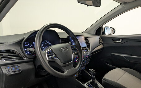 Hyundai Solaris II рестайлинг, 2021 год, 1 595 000 рублей, 16 фотография