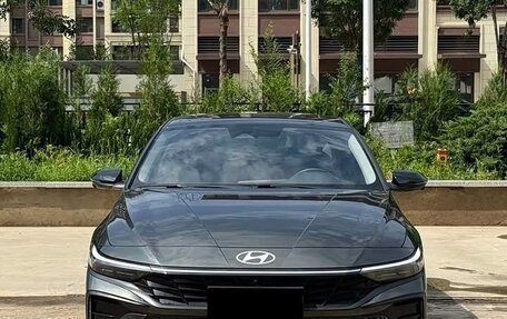 Hyundai Elantra, 2024 год, 2 330 000 рублей, 2 фотография
