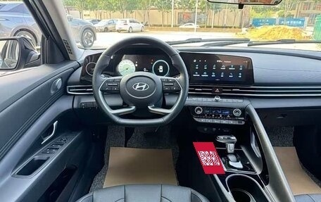Hyundai Elantra, 2024 год, 2 330 000 рублей, 5 фотография