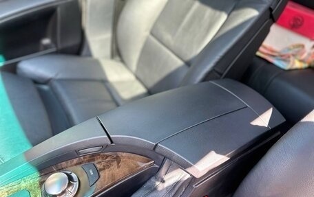 BMW 5 серия, 2005 год, 1 800 000 рублей, 13 фотография
