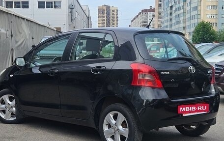 Toyota Yaris III рестайлинг, 2007 год, 579 000 рублей, 6 фотография