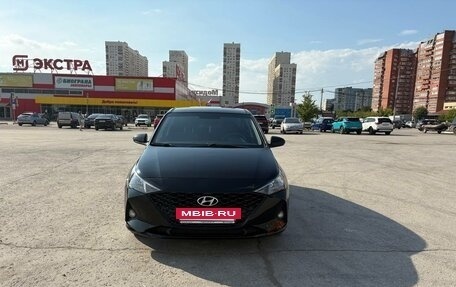 Hyundai Solaris II рестайлинг, 2022 год, 1 350 000 рублей, 6 фотография