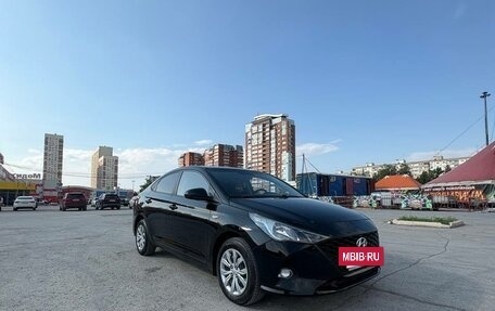 Hyundai Solaris II рестайлинг, 2022 год, 1 350 000 рублей, 9 фотография
