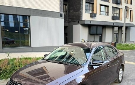 Volkswagen Jetta VI, 2014 год, 1 000 000 рублей, 2 фотография