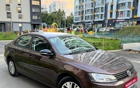 Volkswagen Jetta VI, 2014 год, 1 000 000 рублей, 5 фотография