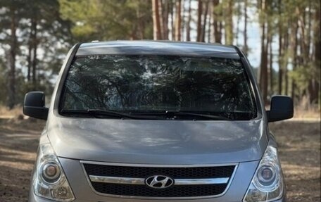 Hyundai Grand Starex Grand Starex I рестайлинг 2, 2011 год, 1 450 000 рублей, 14 фотография