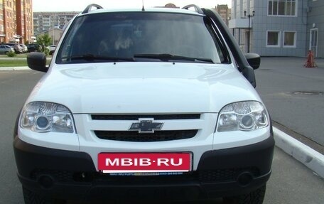 Chevrolet Niva I рестайлинг, 2014 год, 650 000 рублей, 3 фотография