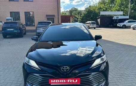 Toyota Camry, 2019 год, 3 200 000 рублей, 4 фотография