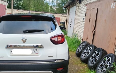 Renault Kaptur I рестайлинг, 2017 год, 1 270 000 рублей, 4 фотография