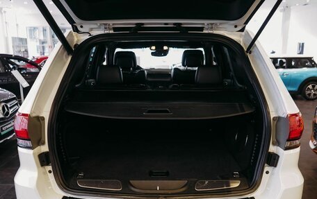 Jeep Grand Cherokee, 2018 год, 2 650 000 рублей, 16 фотография