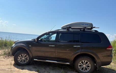 Mitsubishi Pajero Sport II рестайлинг, 2015 год, 2 200 000 рублей, 5 фотография