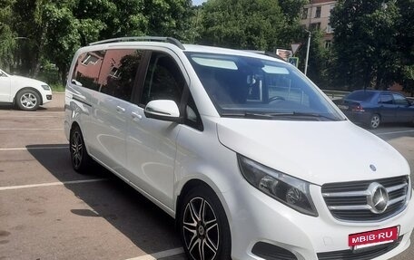 Mercedes-Benz V-Класс, 2017 год, 3 850 000 рублей, 6 фотография