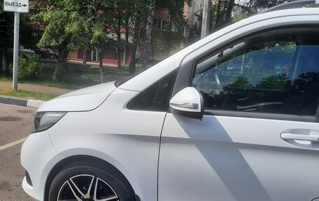 Mercedes-Benz V-Класс, 2017 год, 3 850 000 рублей, 31 фотография